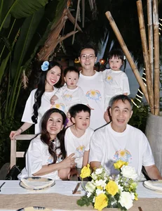 Opulent Vietnamese Wedding Features $3 Million Supercar and High-Society Family Moments - image 1
