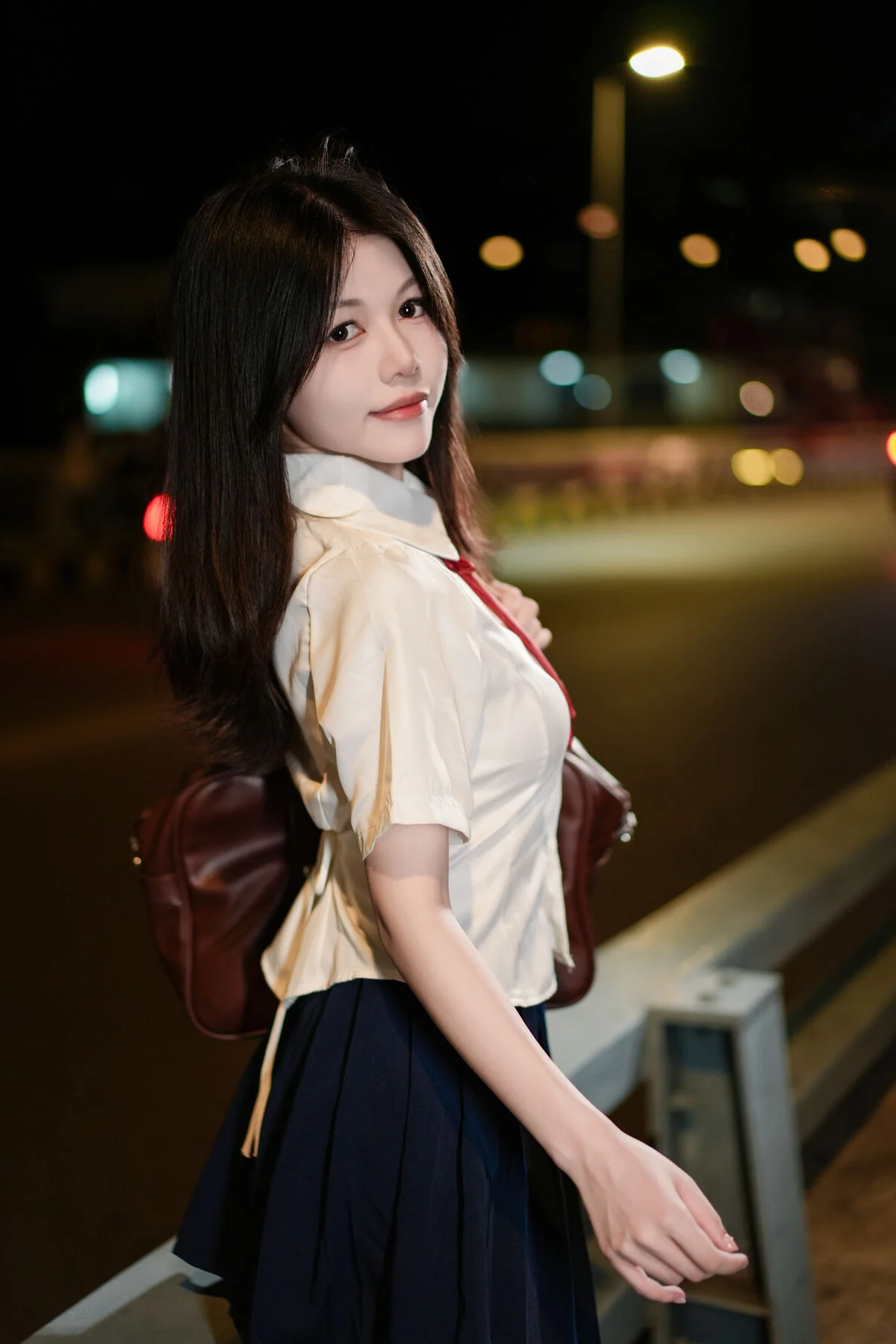 YiTuYu Art Language Vol.8018 Featuring Model Xuan Artistic Series