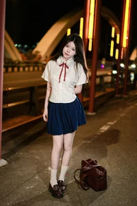YiTuYu Art Language Vol.8018 Featuring Model Xuan Artistic Series - image 5