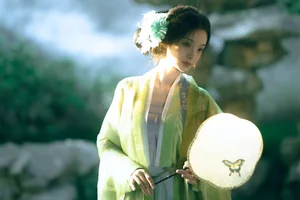 Captivating Li Yu Ayu Photography: YiTuYu Art Language Vol.9195 - A Stunning 43-Image Visual Journey of Elegance and Nature - image 2
