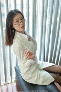 Modern Grace: IESS No.1638 Featuring the Radiant Xiao Jiu - image 74