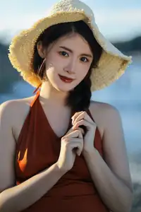 YiTuYu Vol.8522: Yi Ming's Captivating Beauty Under Golden Hour Sun - image 18