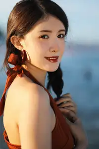 YiTuYu Vol.8522: Yi Ming's Captivating Beauty Under Golden Hour Sun - image 8
