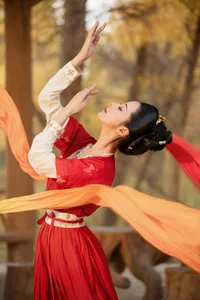 Mu Ge Radiates Elegance in YiTuYu Art Language Vol.6988 Gallery - image 2