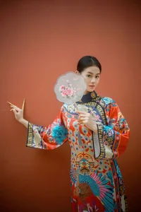 Timeless Elegance of Man Li by the Red Wall - YiTuYu Vol.8871 - image 30