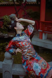 Timeless Elegance of Man Li by the Red Wall - YiTuYu Vol.8871 - image 25