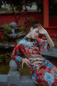 Timeless Elegance of Man Li by the Red Wall - YiTuYu Vol.8871 - image 37