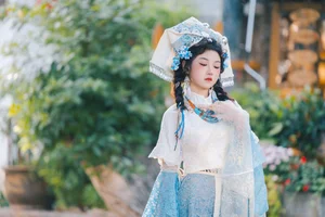 Ethereal Beauty of Xiao Lin: A Poetic Blend of Tradition and Modern Art - image 3