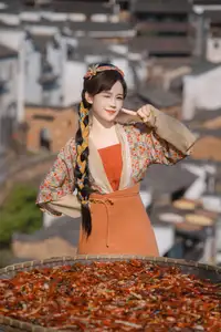 Discover YiTuYu Vol.8735 Zhang Yan Hong: Enchanting Traditional Charm in an Ancient Village - image 10