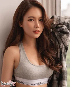 Actress Pham Ngoc Anh: Capturing Elegance and Confidence in Latest Photoshoot - image 42