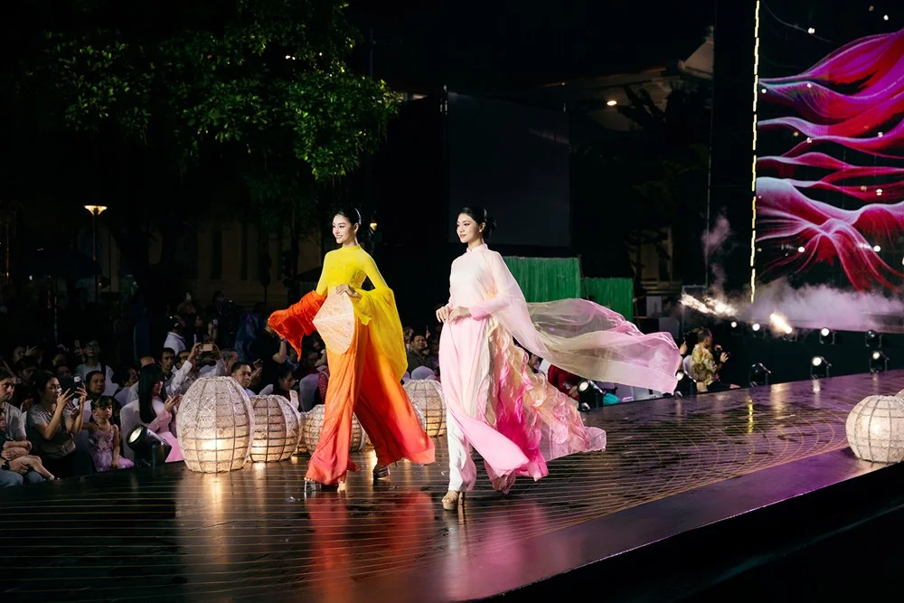 The Story of Vietnamese Silk: Beauty Queens Honor Traditional Weaving in New Gallery