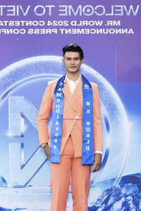 Male Pageant Kings Shine in Vietnam: A Close-up Gallery of Charisma - image 9
