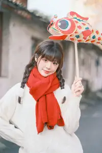 YiTuYu Vol.8562: Sai Xi Xi Li Ma Radiates Festive Charm in Warm Winter Style - image 0
