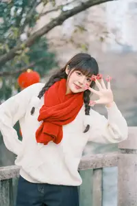 YiTuYu Vol.8562: Sai Xi Xi Li Ma Radiates Festive Charm in Warm Winter Style - image 5