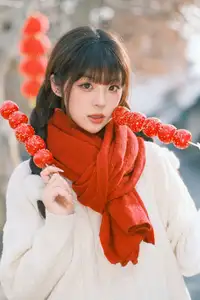 YiTuYu Vol.8562: Sai Xi Xi Li Ma Radiates Festive Charm in Warm Winter Style - image 10