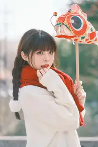 YiTuYu Vol.8562: Sai Xi Xi Li Ma Radiates Festive Charm in Warm Winter Style - image 12