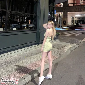 Thieu Bao Tram: The 9X Star's Most Captivating Bikini Moments and Fashion Evolution - image 0