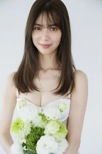 Stunning Riko Matsudaira Digital Photo Book: Elegant Japanese Fashion and Lifestyle Photography from Weekly Post Collection - image 2