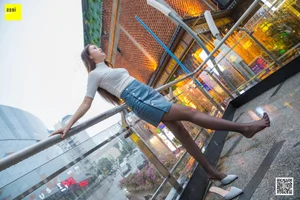 IESS Jiumei Night Scene Urban Fashion and Hosiery Gallery - image 15