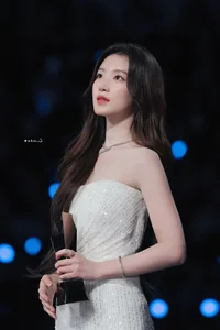 Shuhua’s 8-Year K-Pop Journey: Analyzing the Career and Growth of (G)I-DLE’s Visual Star - image 6