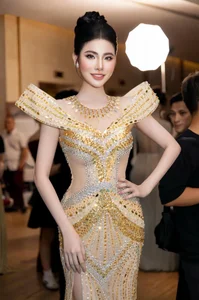 Stunning Fashion Moments of Runner-up Lê Kim Khỏe: Elegance Meets Glamour - image 1
