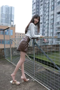 Urban Aesthetic Journey with Model Tuan Tuan in Passing Through Your World - image 30