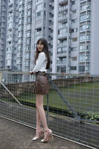 Urban Aesthetic Journey with Model Tuan Tuan in Passing Through Your World - image 9