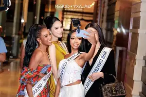 Miss Universe: Radiant Beauty of Honduras, Puerto Rico Delegates at Gala Night - image 9