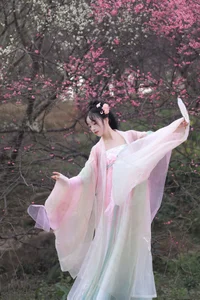 YiTuYu Art Language Vol.6569: Urban Chic with Jun Yin Lan - image 17