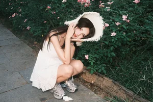 Duo Mi Domy Features in YiTuYu Art Language Vol.7737: Capturing Contemporary Grace - image 3
