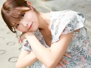 Discover Kaede Kimura's Pure Charm in FRIDAY Digital Photo Book: Koihsuru Ekubo – A Captivating Japanese Girl's Collection. - image 0