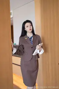 XiuRen No.10571 An Ran: Alluring Charm in a Stylish Student Uniform Fashion Shoot - image 7