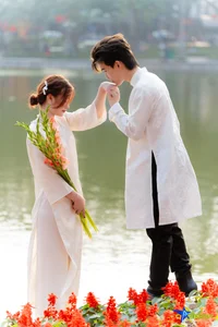 Charming Hanoi: Capturing the Soul of Lunar New Year in Traditional Ao Dai - image 5