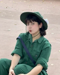Vietnamese Turkish Mixed Beauty Stuns in Traditional Non La - image 1