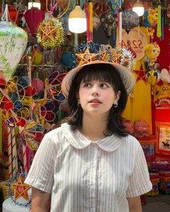 Vietnamese Turkish Mixed Beauty Stuns in Traditional Non La - image 7