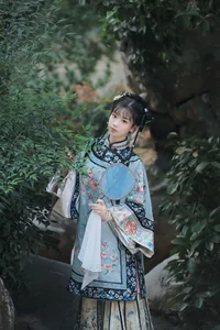 YiTuYu Art Language Vol. 6618: Zhou Zhou AY’s Artistic Visual Storytelling - image 12