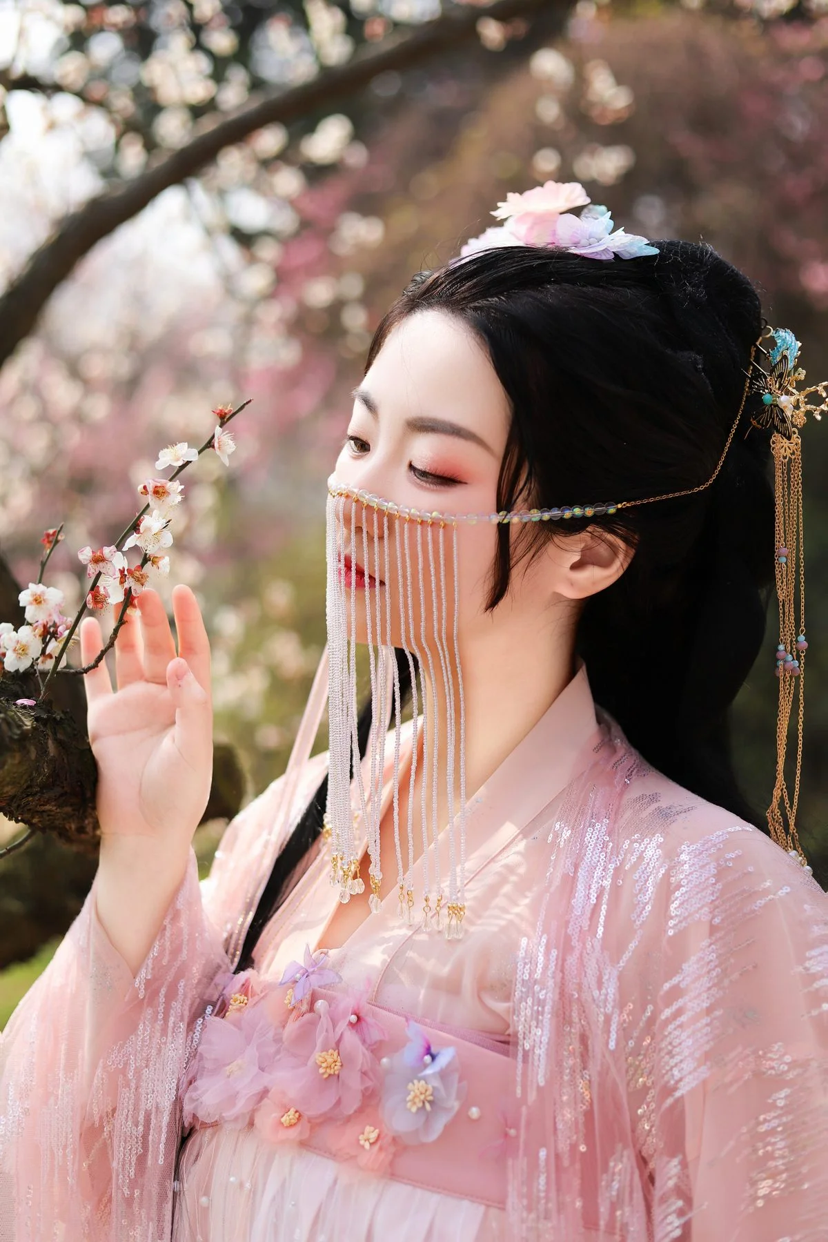 YiTuYu Art Language Vol.5791: Stunning Portrait Gallery Featuring Bu Ke Ai De He He Miao
