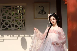 YiTuYu Art Language Vol.5791: Stunning Portrait Gallery Featuring Bu Ke Ai De He He Miao - image 1