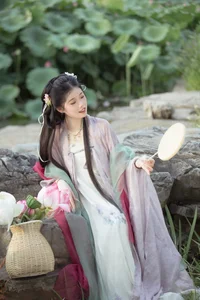 Sophisticated Artistry and Elegance: Shuang Shuang in YiTuYu Art Language Vol.4722 - image 5