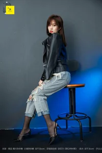 Manager Qiu in IESS Puhuiji Dan Si 006: Professional Style and Grace - image 30