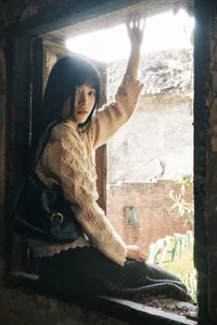 Visual Impact: Xiao Song Ma Nai in Art Language Vol.6579 - image 1