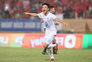 Dinh Bac's Incredible V.League Streak: 10 Goals in Just 6 Matches - image 20