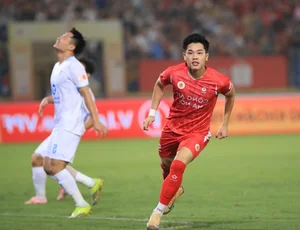 Dinh Bac's Incredible V.League Streak: 10 Goals in Just 6 Matches - image 9