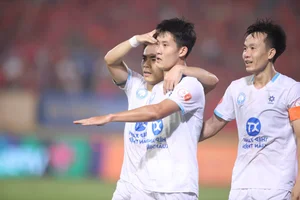 Dinh Bac's Incredible V.League Streak: 10 Goals in Just 6 Matches - image 10