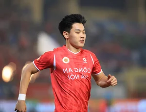 Dinh Bac's Incredible V.League Streak: 10 Goals in Just 6 Matches - image 23