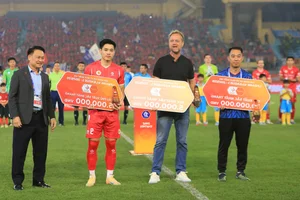 Dinh Bac's Incredible V.League Streak: 10 Goals in Just 6 Matches - image 0