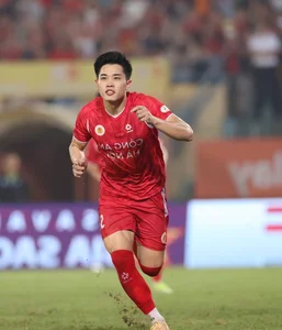 Dinh Bac's Incredible V.League Streak: 10 Goals in Just 6 Matches - image 22
