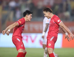 Dinh Bac's Incredible V.League Streak: 10 Goals in Just 6 Matches - image 13