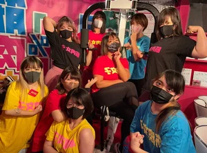 Inside Japan's Viral Slapping Bar: The Unique Experience at Shachihoko-ya in Nagoya - image 2