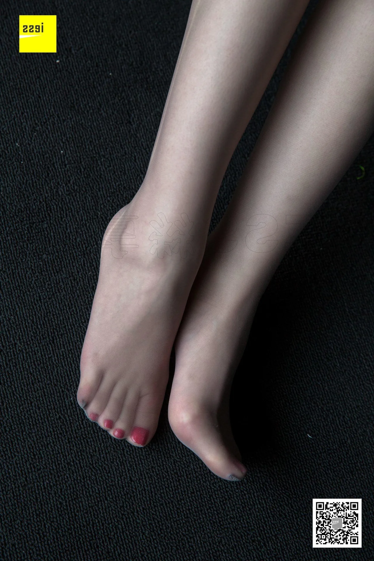 IESS Sixiangjia 266: Mingli Jie Grey Stockings Fashion Gallery